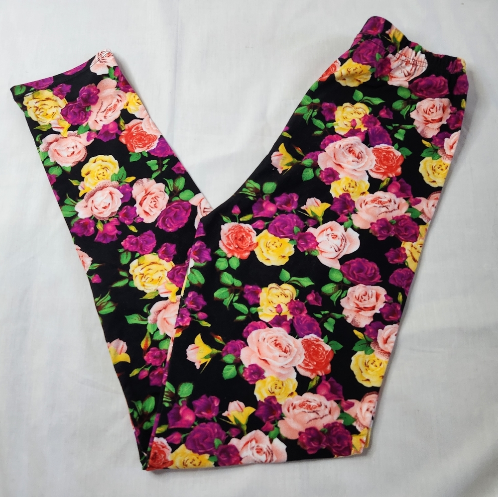 Agnes & Dora Leggings size S/M Floral